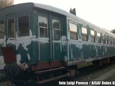 Il convoglio storico che l'Aisaf di Bari sta restaurando: prender� il nome di Valle d'Itria express 